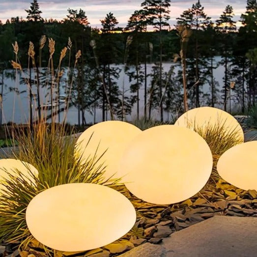 Lisslune | Atmospheric Wireless Garden Lamp - LumaStone