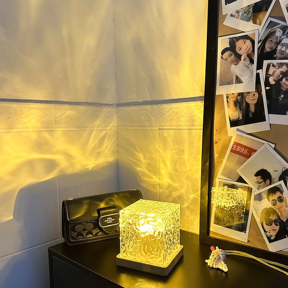 Lisslune | Aurora Cube Night Light
