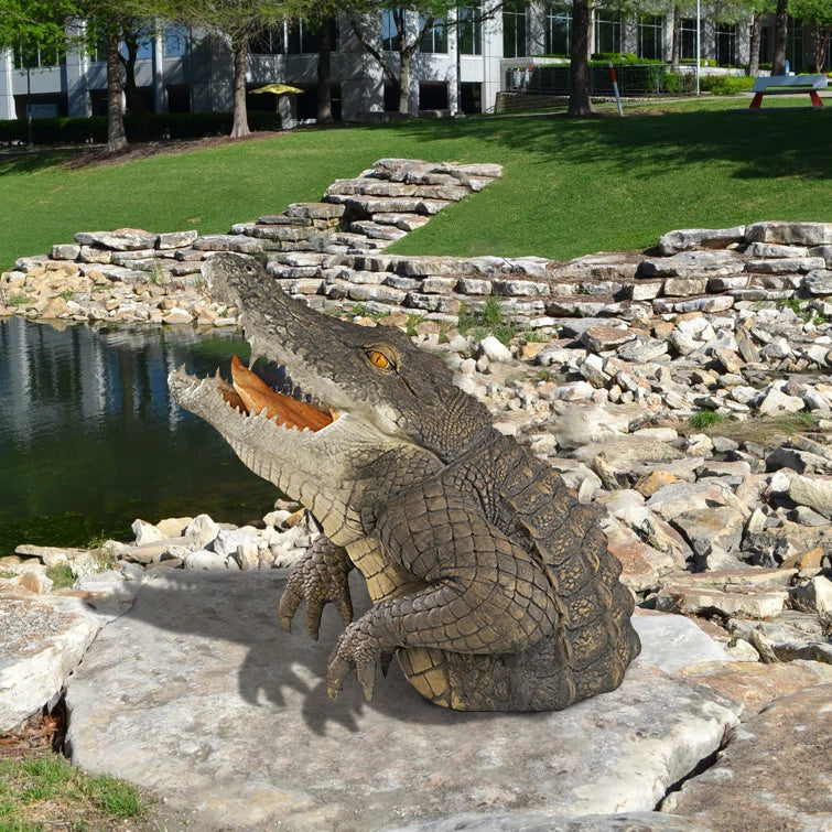 Lisslune | Garden Swamp Gator Statue