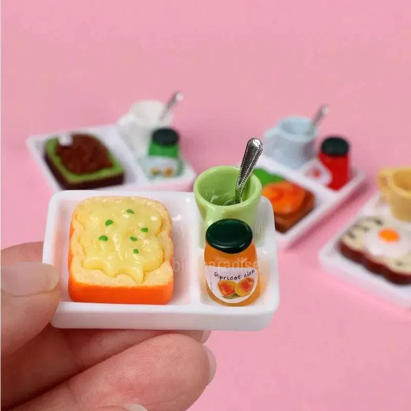 Lisslune | Enchanting Tiny Dollhouse Delights