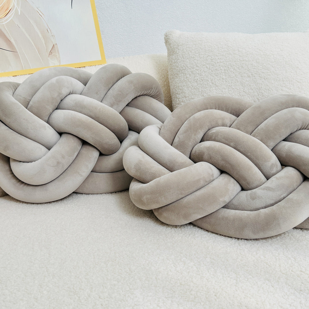 Lisslune | VelvetAura – Luxury decorative pillow duo
