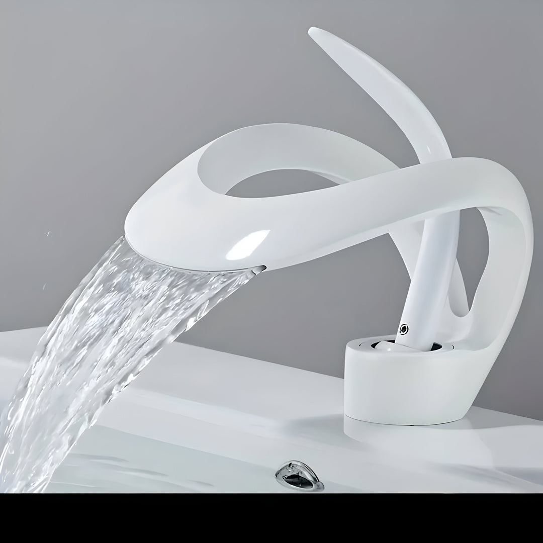 Lisslune | AquaGleam – Minimalist Bathroom Basin Tap