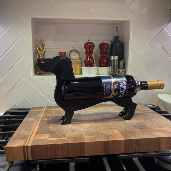 Lisslune | WineHound – Dachshund Wine Bottle Holder