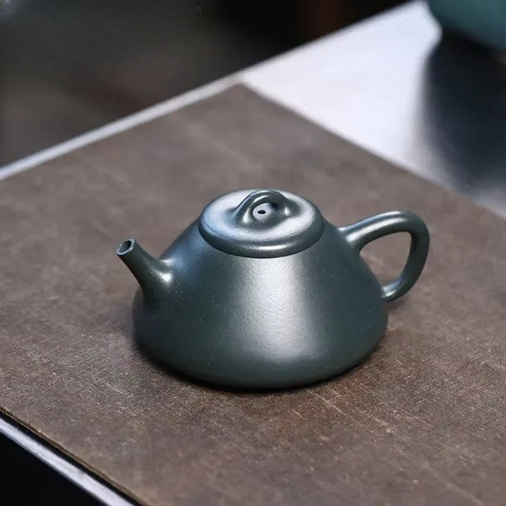 Lisslune | Japanese-Style Zen Handmade Clay Teapot