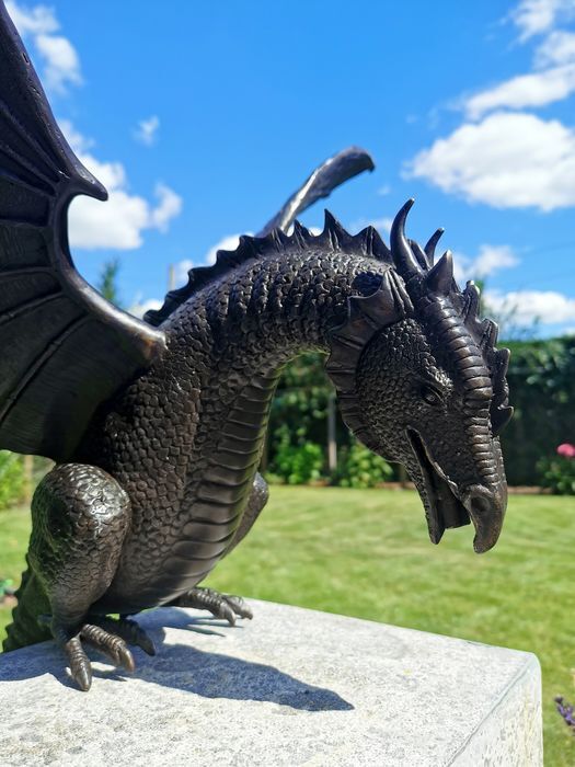 Skorter | Precision Casting Fire-breathing Dragon Sculpture Waterscape