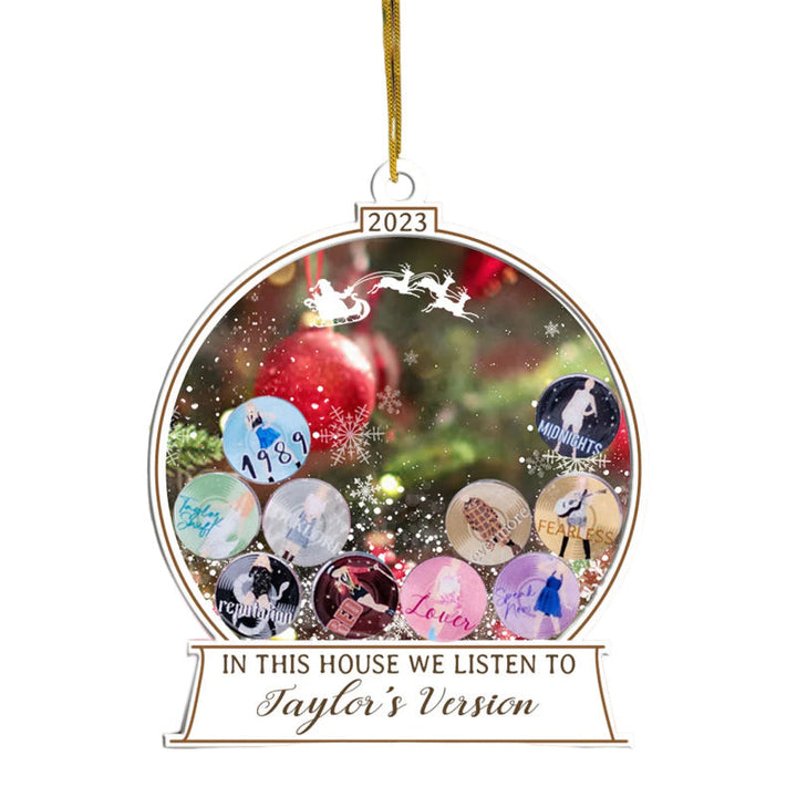Lisslune | In this house we listen to Taylor's version ornament