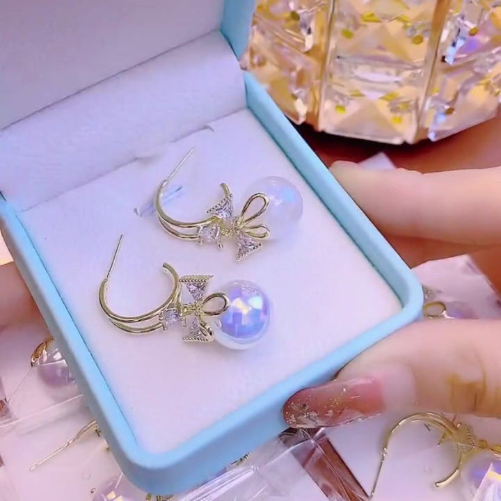 Lisslune | Bow Pearl Earrings