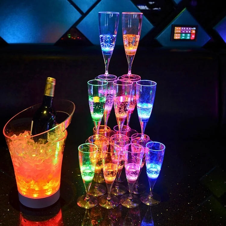 Lisslune | GlowSip - LED-lit wine glass set (6 pieces)