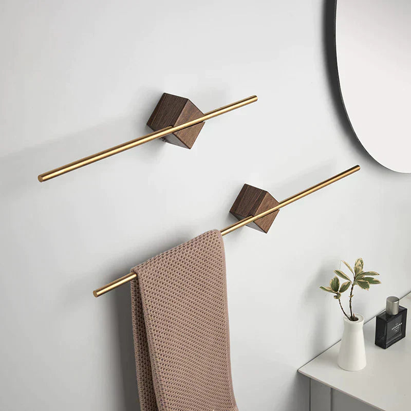Lisslune | Bath Wonder Towel Holder