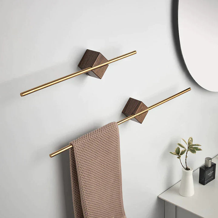 Lisslune | Bath Wonder Towel Holder