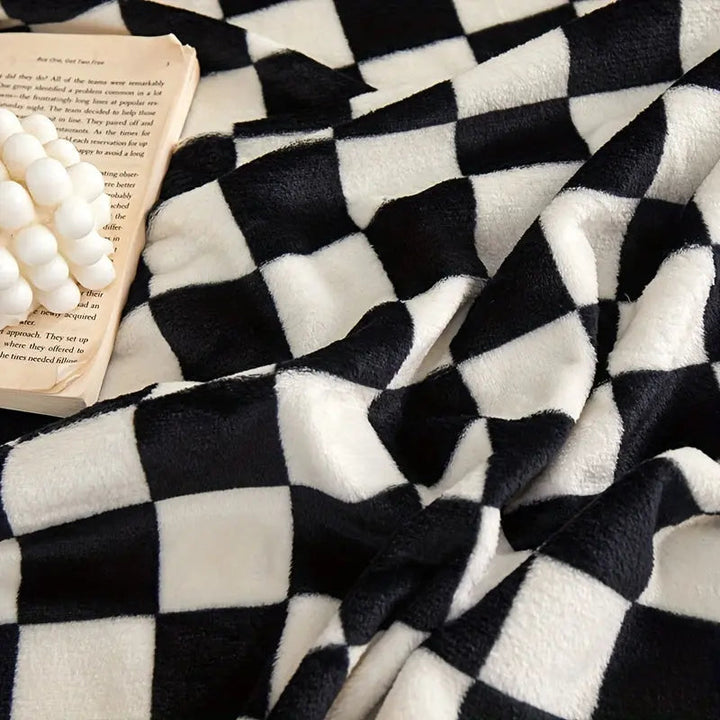 Lisslune | Classic Check Blanket – Soft and Warm Blanket for Sofa and Bedroom