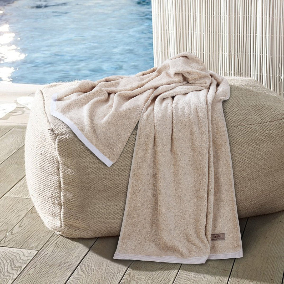 Lisslune | Bambora Plush Bath Towel | Extra-soft bamboo fabric for spa, gym, and home use