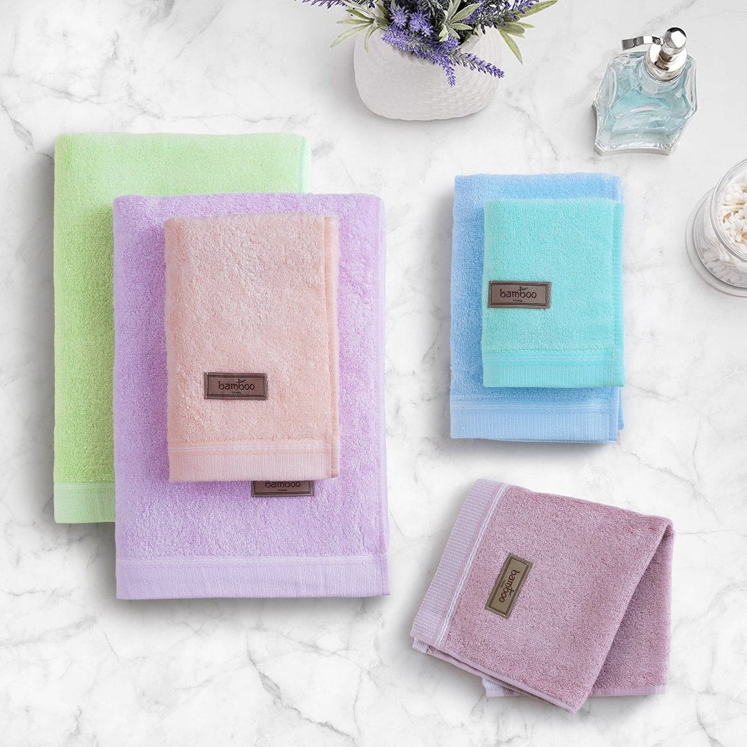 Lisslune | Bambora Plush Bath Towel | Extra-soft bamboo fabric for spa, gym, and home use