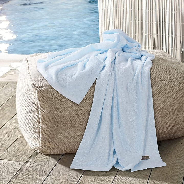 Lisslune | Bambora Plush Bath Towel | Extra-soft bamboo fabric for spa, gym, and home use