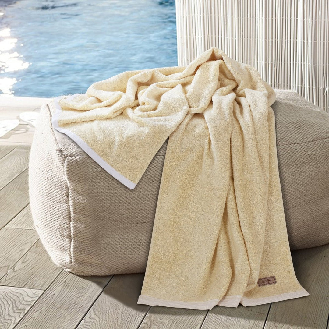 Lisslune | Bambora Plush Bath Towel | Extra-soft bamboo fabric for spa, gym, and home use