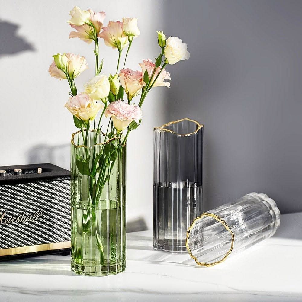 Lisslune | CASSINA – Elegant ceramic vase for stylish living spaces