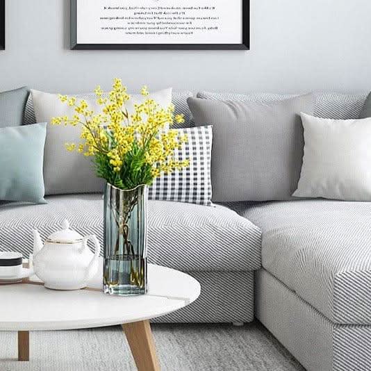 Lisslune | CASSINA – Elegant ceramic vase for stylish living spaces