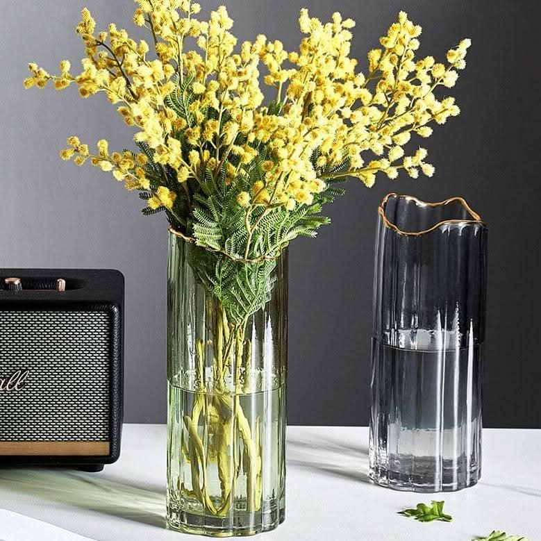 Lisslune | CASSINA – Elegant ceramic vase for stylish living spaces