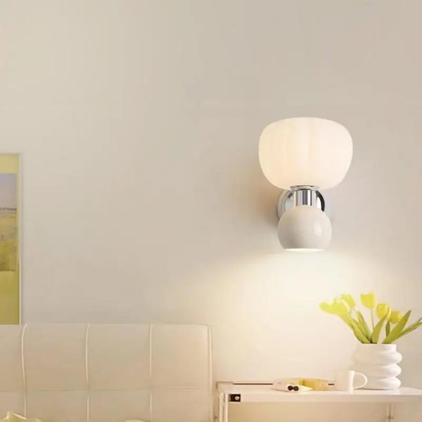 Lisslune | Soft LED V-Wall Lamp