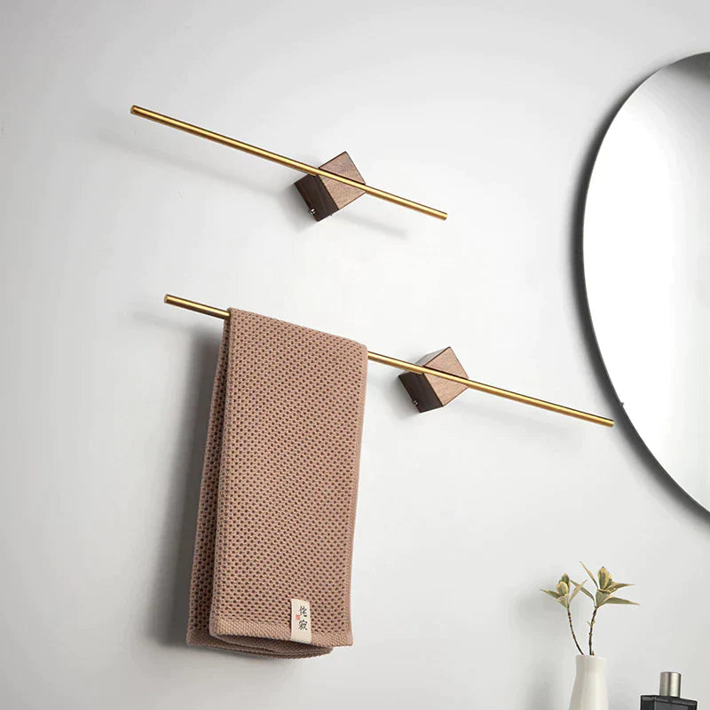 Lisslune | Bath Wonder Towel Holder