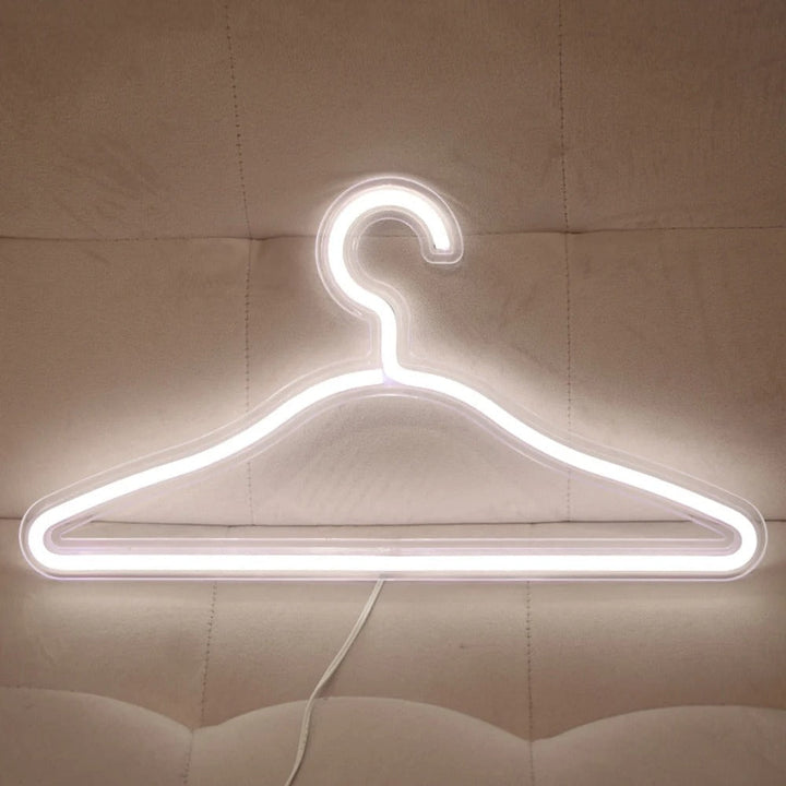 Lisslune | LumaHook – Stylish illuminated hangers for easy wardrobe navigation