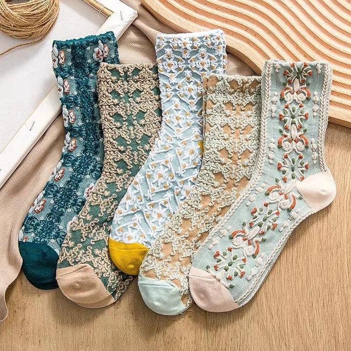 Lisslune | 5 Pair Vintage Flower Embroidery Socks