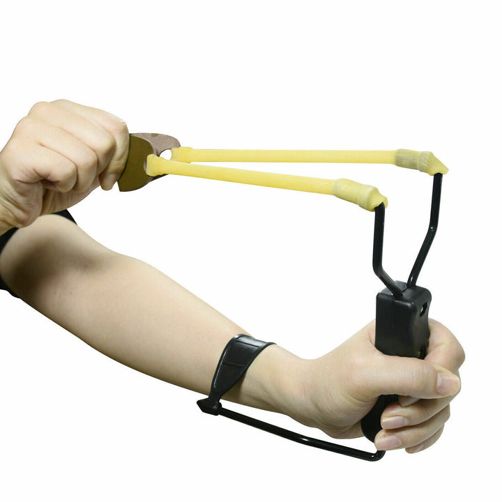 Lisslune | Collapsible slingshot for the wrist.