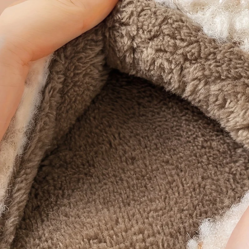 Lisslune | Plush slipper