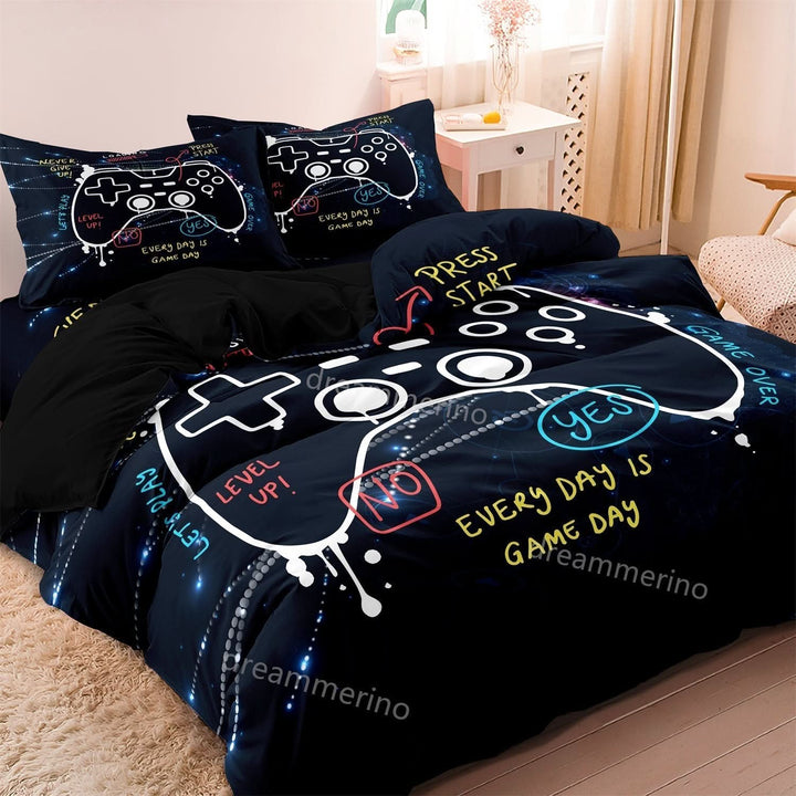 Lisslune | LevelUp Gaming Duvet Cover Set with Controller Print