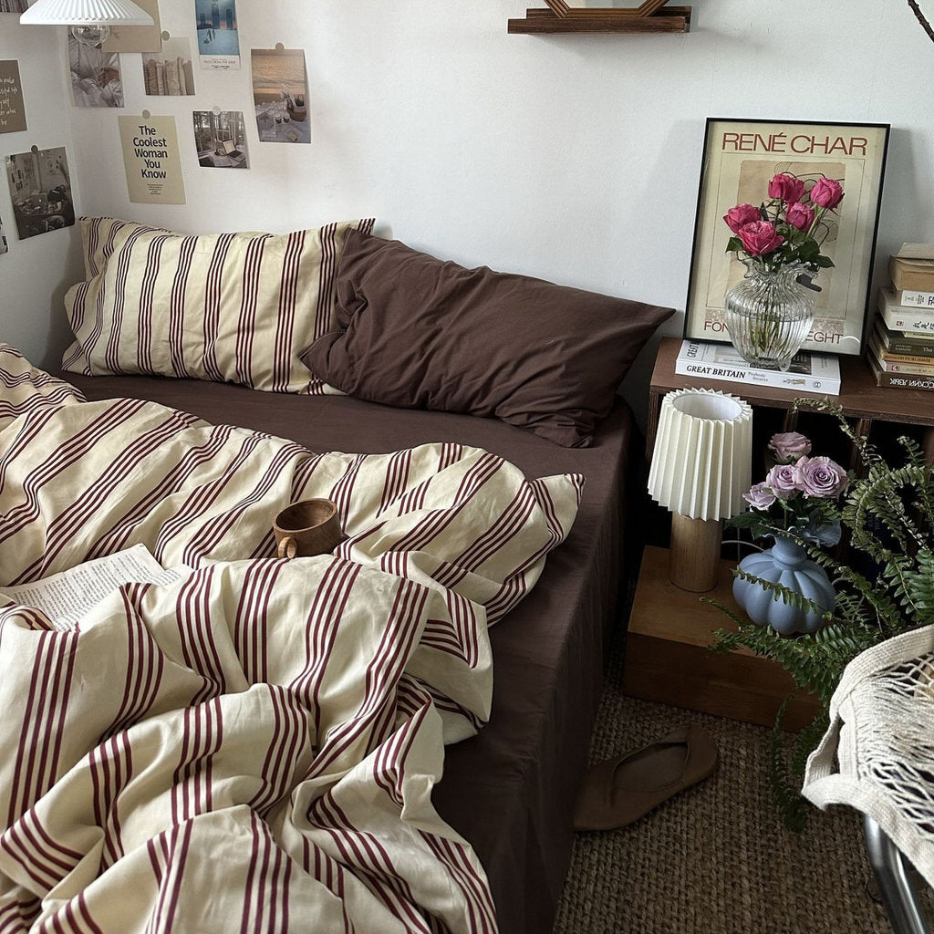Rynx | Beige & Brown Vintage Striped Bedding Set