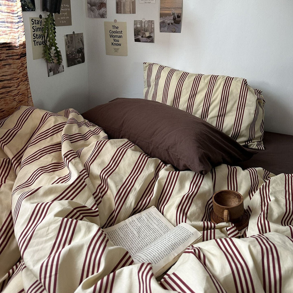 Rynx | Beige & Brown Vintage Striped Bedding Set