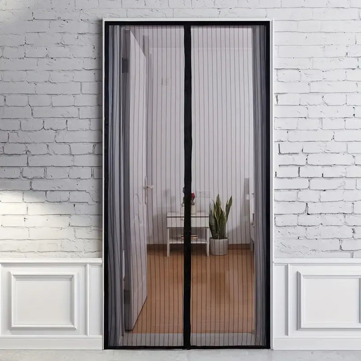Lisslune | Slim Magnetic Door Curtain against Insects – Automatically Closing