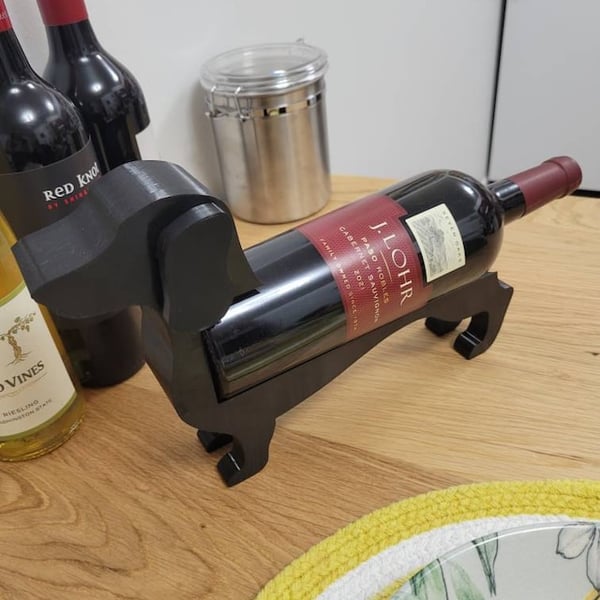 Lisslune | WineHound – Dachshund Wine Bottle Holder