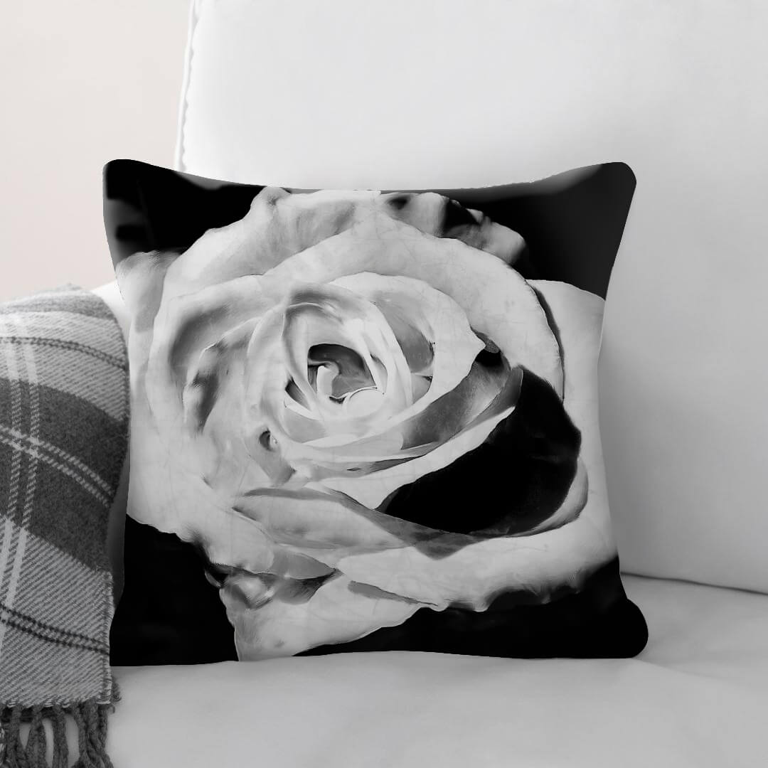 Lisslune | Blanc Bloom Cushion