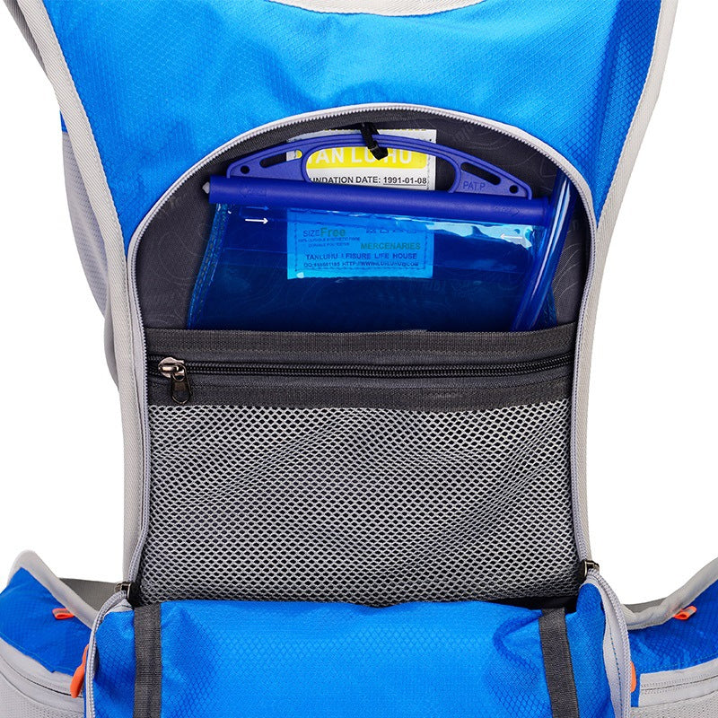Lisslune | HydroTrail Backpack with Built-in Water Bladder – Lightweight & Waterproof