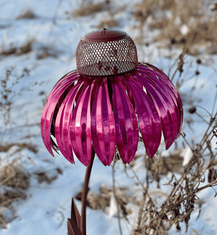 Lisslune | BloomFeast – Elegant cone-shaped feeder that blends with garden flowers.