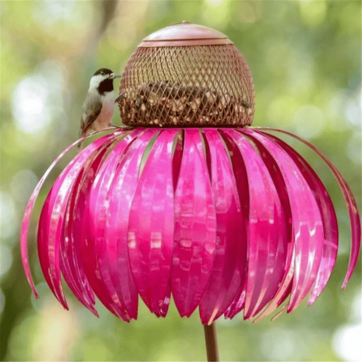 Lisslune | BloomFeast – Elegant cone-shaped feeder that blends with garden flowers.