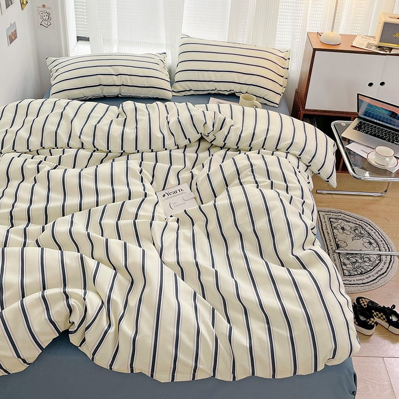 Rynx | Blue Striped Minimalist Bedding Set