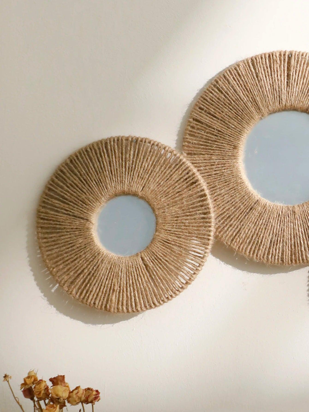 Lisslune | Round decorative wall mirror in boho style with woven hemp rope