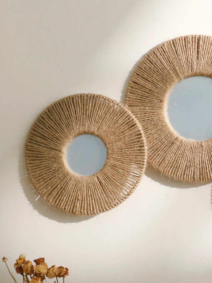 Lisslune | Round decorative wall mirror in boho style with woven hemp rope