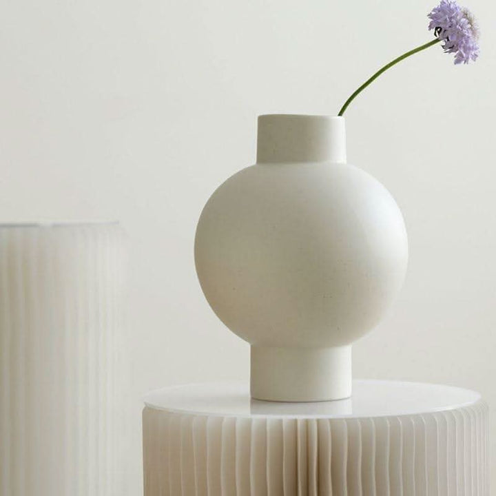 Lisslune | BOSHA – Elegant ceramic vase for timeless aesthetics