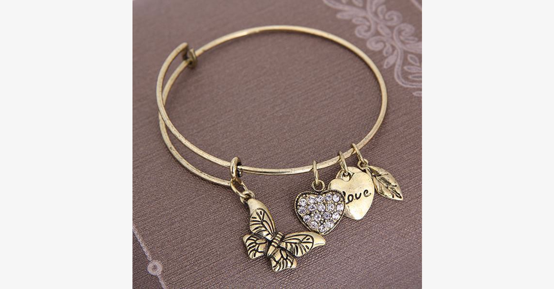 Lisslune | Butterfly Love Charm Bracelet