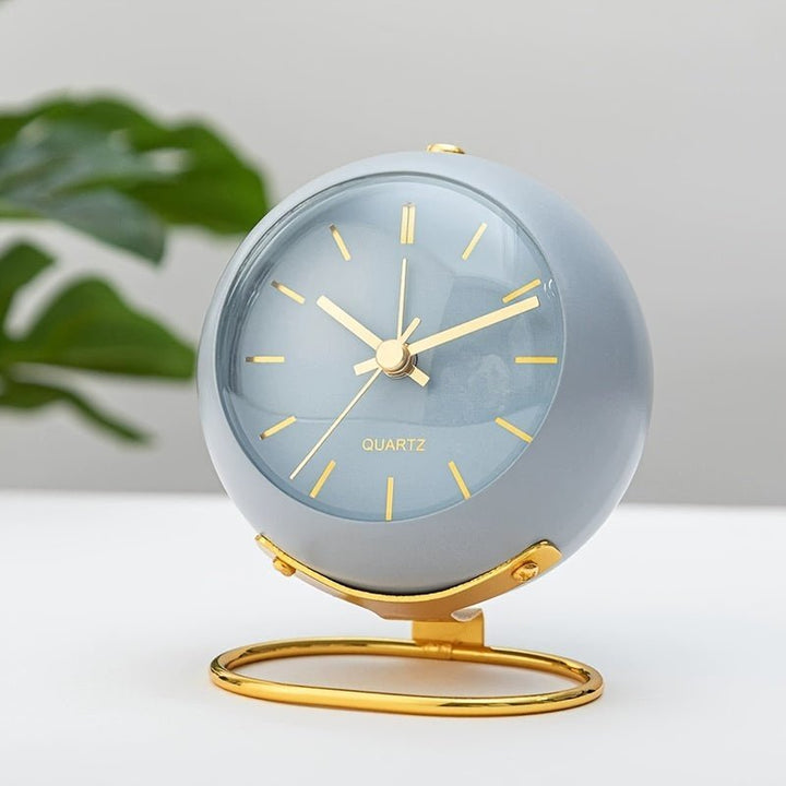 Lisslune | Buzzley – Retro Analog Alarm Clock with Silent Movement