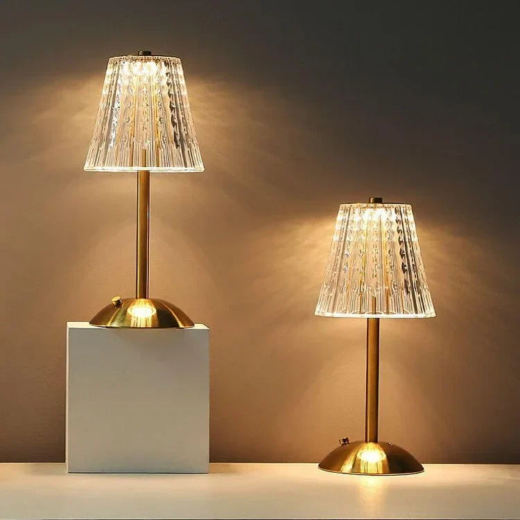 Lisslune | – Gold crystal table lamp