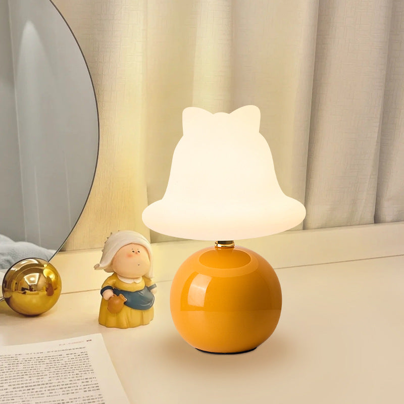 Lisslune | LumaCyl Modern Wall Light – Elegant Cylindrical Shade Lamp