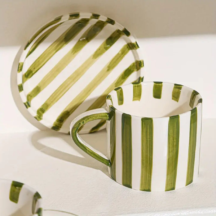 Lisslune | Sip&Stripe – Eye-catching cup with matching striped plate