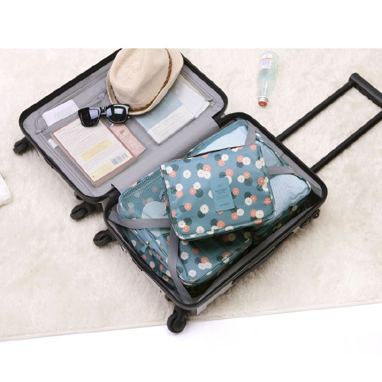 Lisslune | TravelEase – Water-repellent Cosmetic Bag with Hook and Compartments | Travel Toiletry Bag