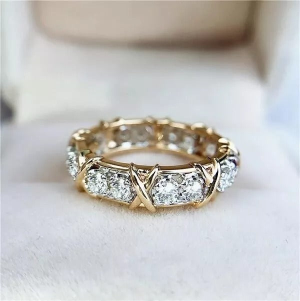 Lisslune | "Sparkle Your Fingertips - Explore Our Ring World"