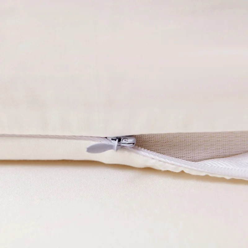 Lisslune | Caelora – Mulberry Silk & Tencel Pillowcase for Luxurious Sleep Comfort