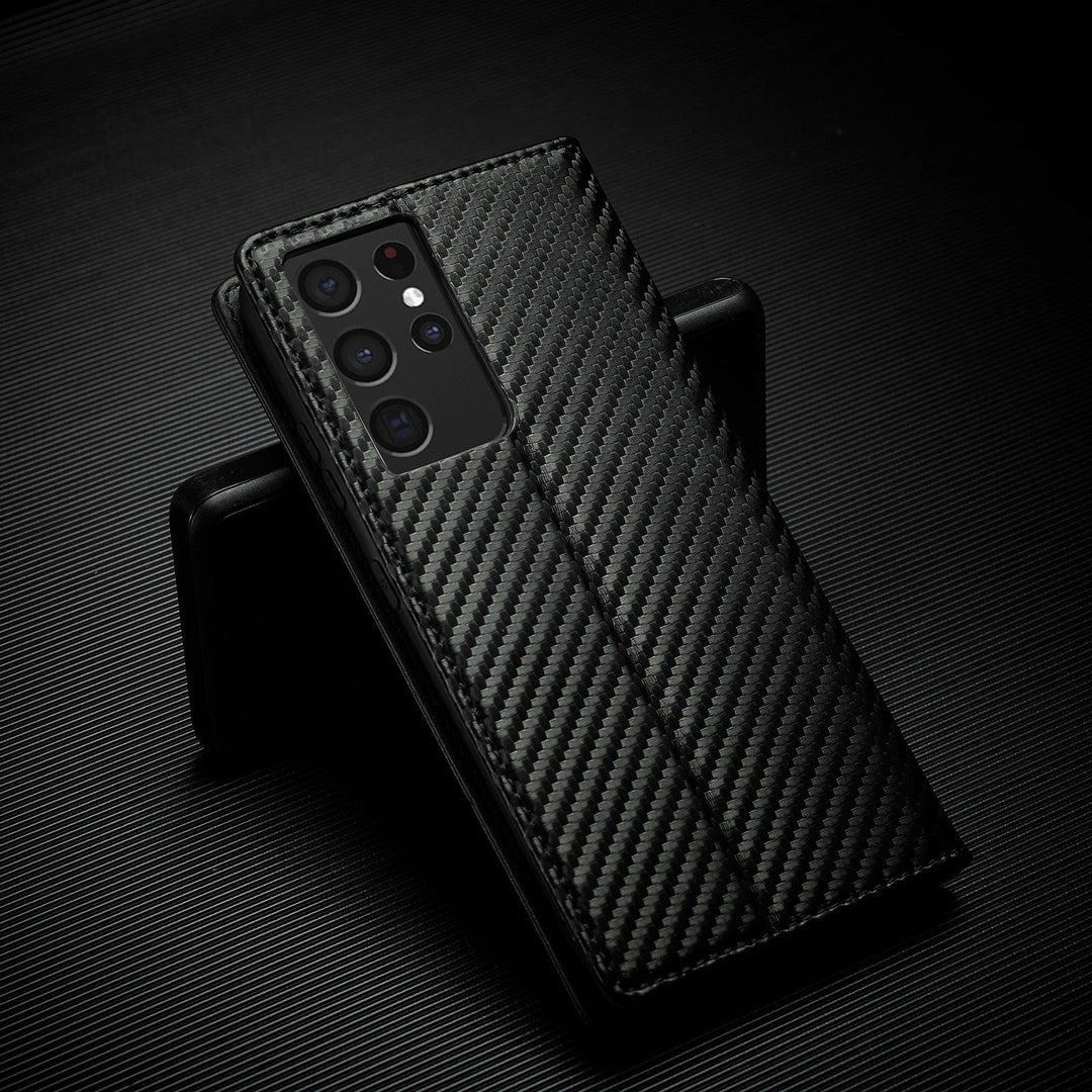 Lisslune | S23 Phone case | Card holder made of carbon fiber leather with magnetic closure